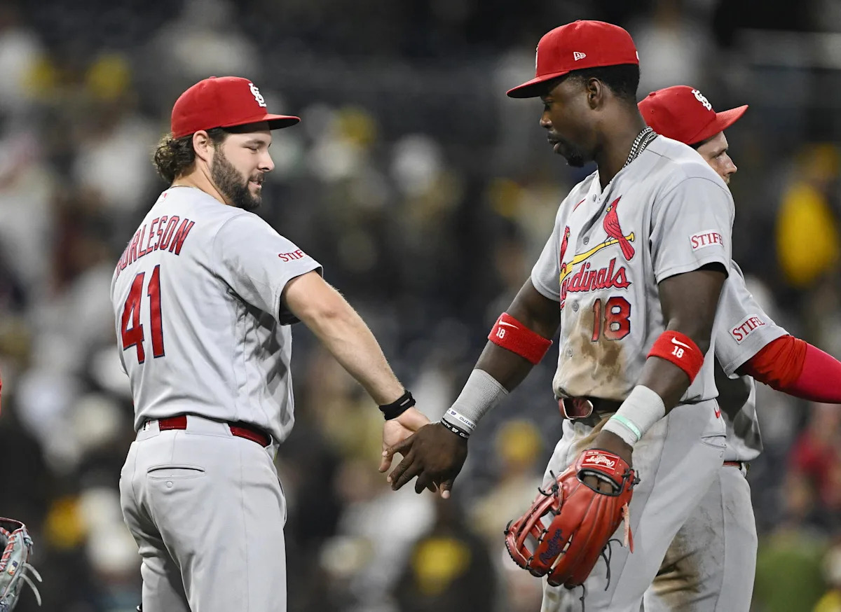 Cardinals Improve MLB-Best Road Record After Key Throw by Pedro Pagés