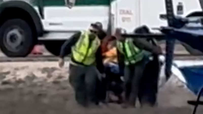 Hikers airlifted after bear encounter in Yellowstone - CNN