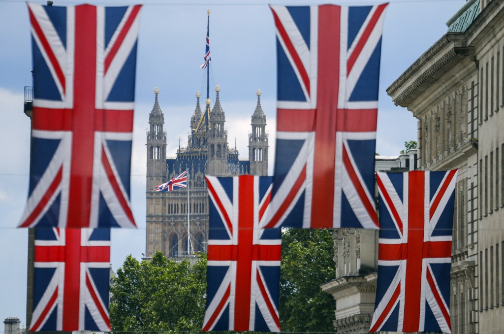 The UK set up the Illegal Gambling Taskforce to combat the activities.