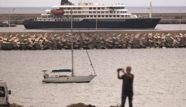 American doctor who helped patients on hantavirus-hit cruise ship cleared to leave isolation