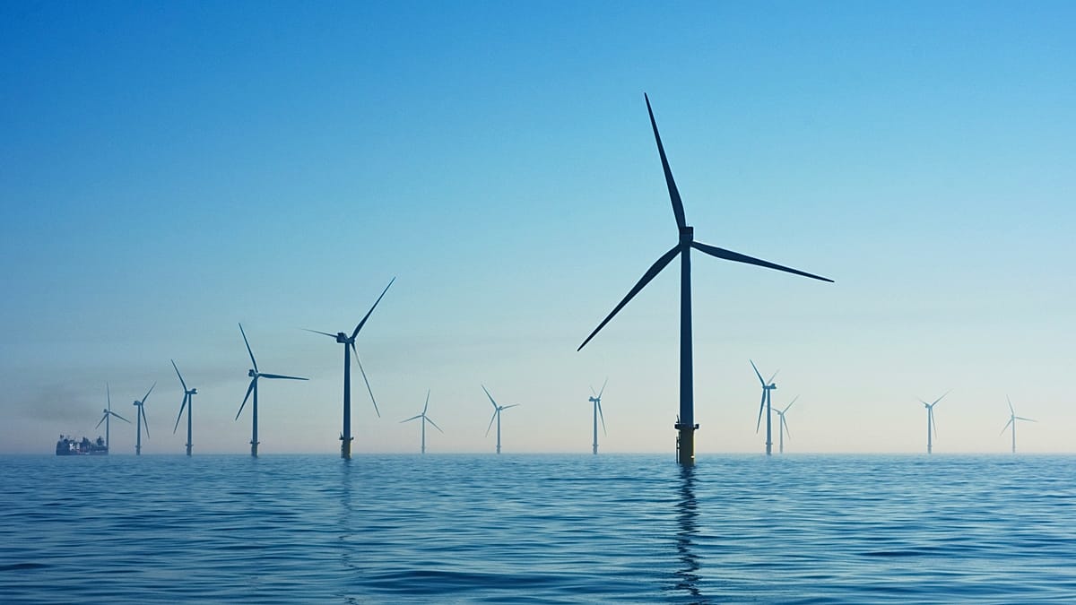 Round-the-clock renewables: New report says clean energy now challenges fossil fuels on price