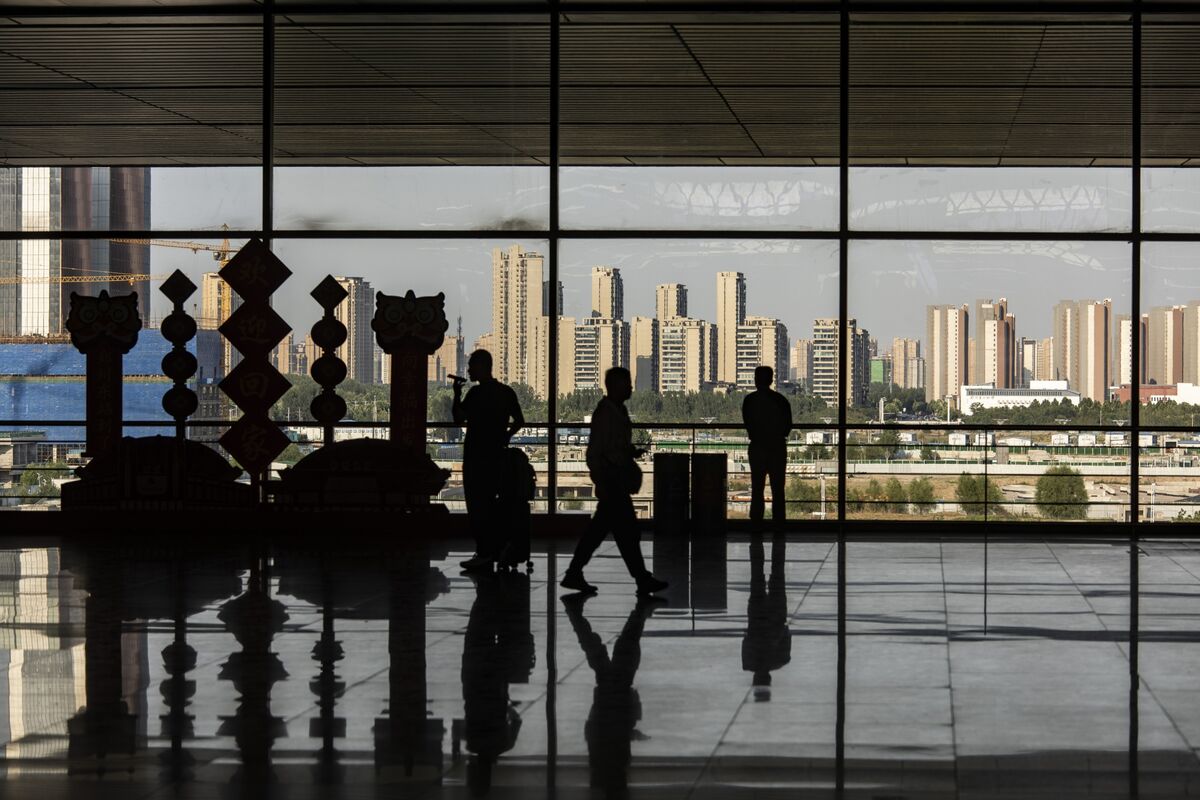 China Vows to Advance Efforts to Defuse Local Government Debt