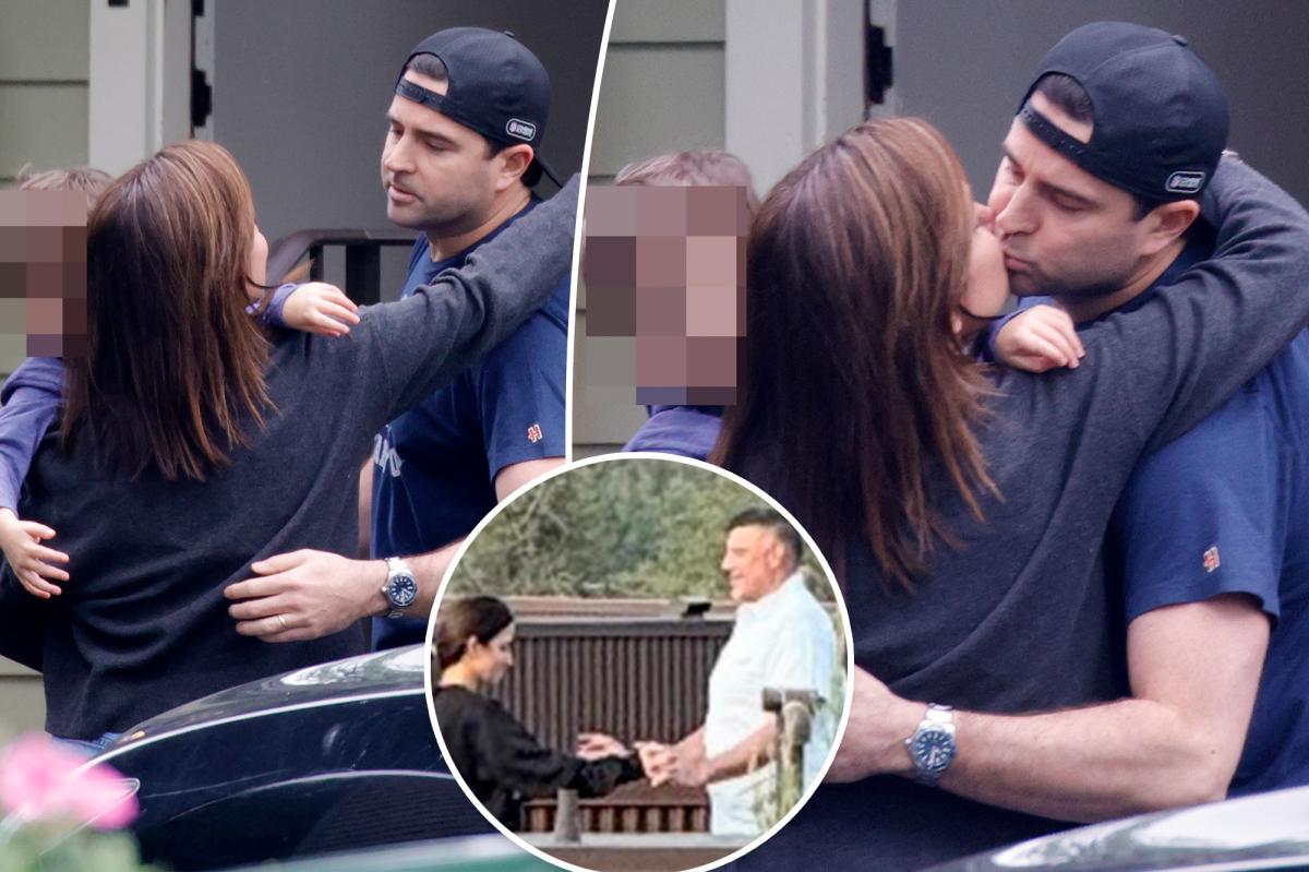 Dianna Russini kisses husband on Mother's Day as pair seen for first time since Mike Vrabel scandal