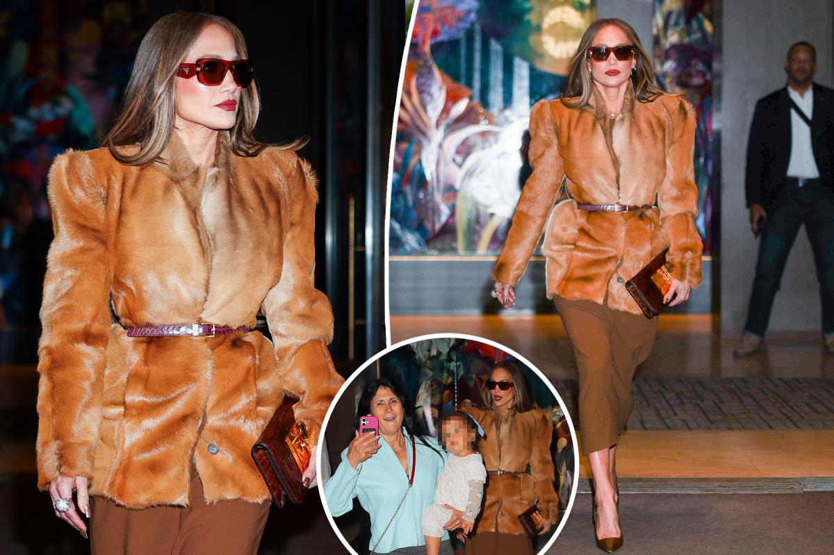 Jennifer Lopez mocked for behaving like a 'diva' during NYC outing