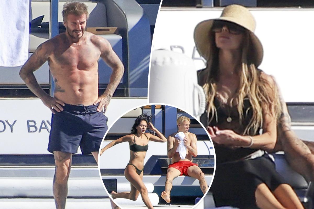 Victoria Beckham and David vacation on a yacht in Ibiza
