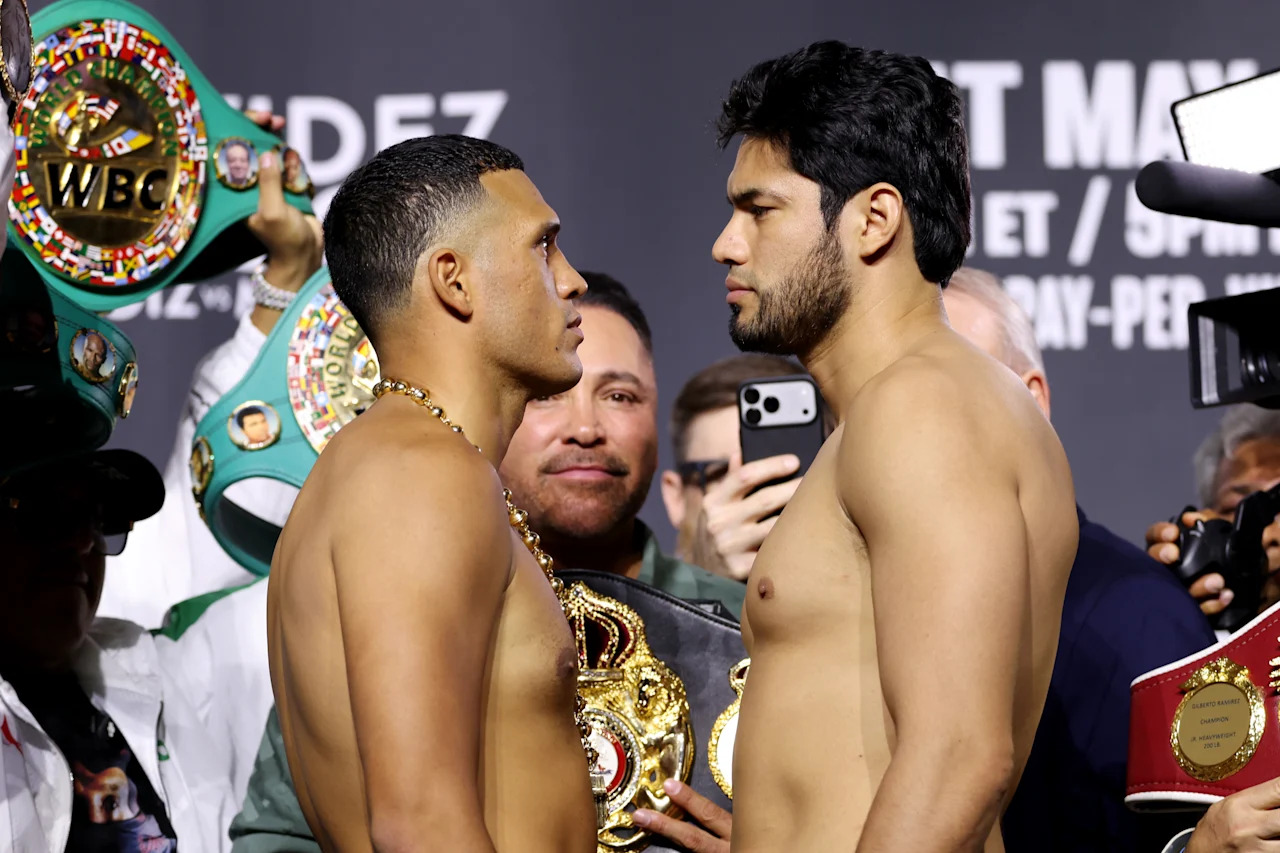 LAS VEGAS, NEVADA - MAY 01: David Benavidez (L) and Gilberto "Zurdo" Ramirez (R) from Mexico face off prior to their fight at T-Mobile Arena on May 01, 2026 in Las Vegas, Nevada. (Photo by Cris Esqueda/Golden Boy/Getty Images)