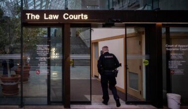 Lawyer says client didn't try to kill Vancouver café patron. Crown calls accused liar