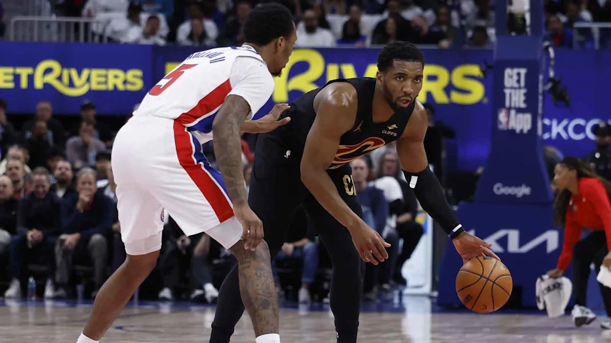 Donovan Mitchell promptly defends maligned Cavs teammate after Game 2 loss to Pistons