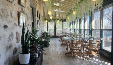 Tea room in pre-Confederation heritage house north of Winnipeg reopens after decade-long hiatus