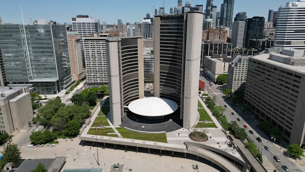 Who's in, who's out and storylines to watch as candidates sign up for the 2026 municipal election