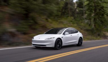 Tesla launches Model 3 RWD in Canada at record-low $39,490 ($29,000 USD) from China