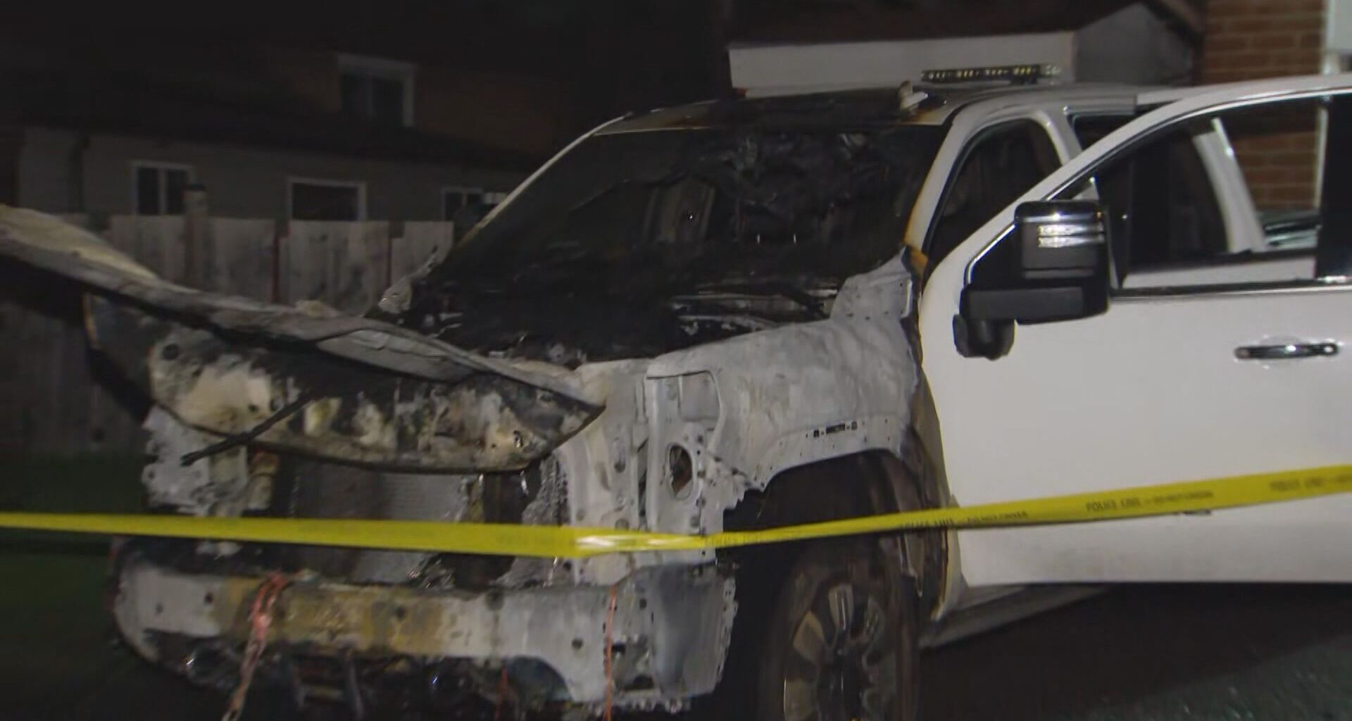 Tow truck fire in driveway of Brampton home investigated as arson
