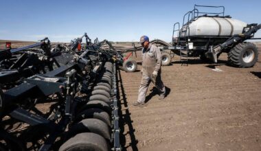 Seeding clock ticks loudly on Prairie fields – Winnipeg Free Press