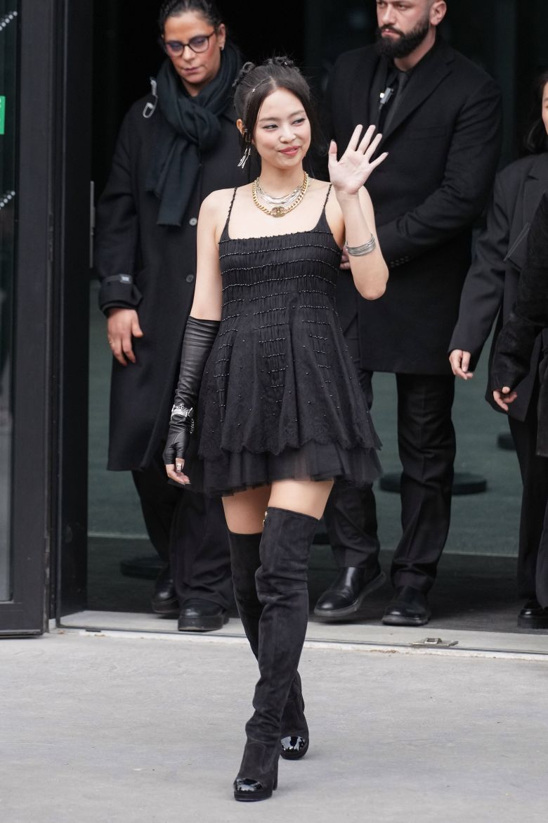 Jennie attending the Chanel show on March 5, 2024 in Paris, France.