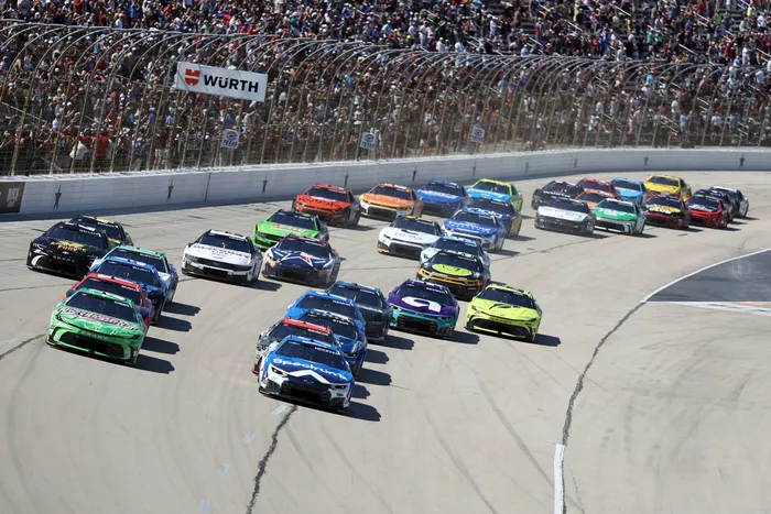 Carson Hocevar, Spire Motorsports, Ty Gibbs, Joe Gibbs Racing