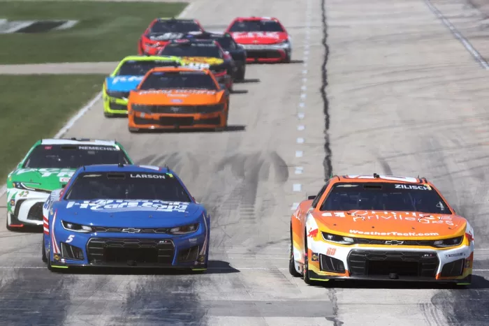 Connor Zilisch, Trackhouse Racing, Kyle Larson, Hendrick Motorsports