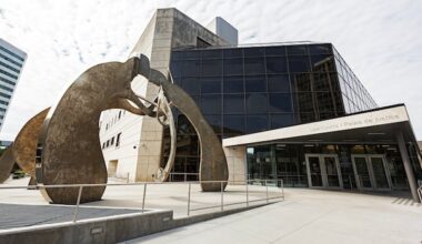 Winnipeg police officer accused of tampering with drug scene 'brazenly misused' power, Crown says