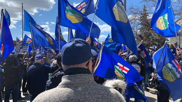 Alberta separatist group says more than 300K have signed petition