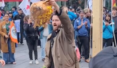 Montreal police launch investigation into mock beheading at May Day protest | NanaimoNewsNOW