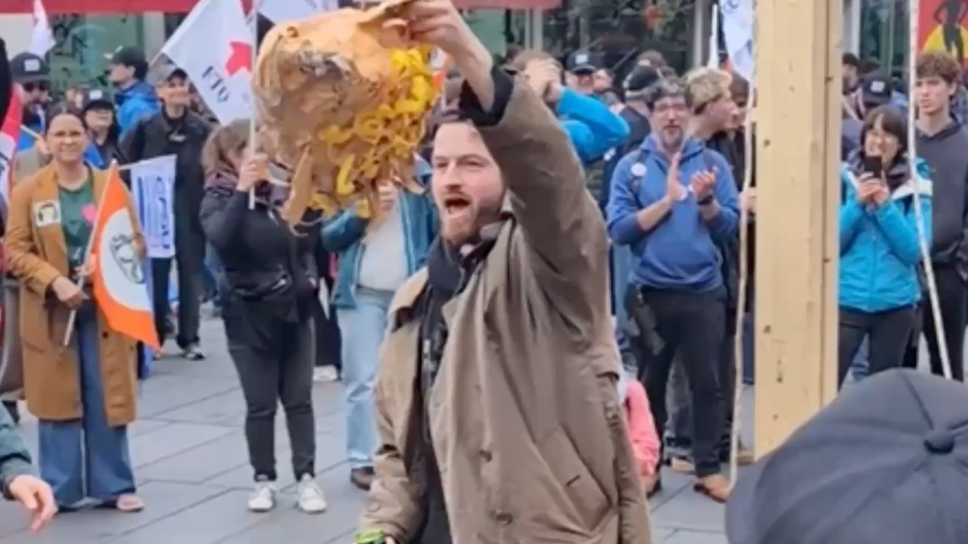 Montreal police launch investigation into mock beheading at May Day protest | NanaimoNewsNOW