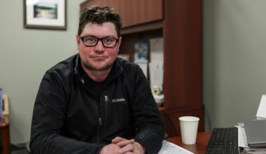 As Ottawa promises major investments in N.W.T., Hay River pitches itself as transportation hub
