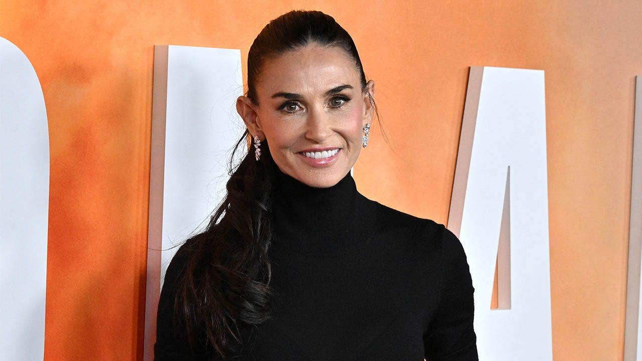 Demi Moore corrects fans on how to pronounce her name in viral clip