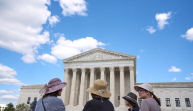 Chief Justice John Roberts says Supreme Court is not political – Winnipeg Free Press