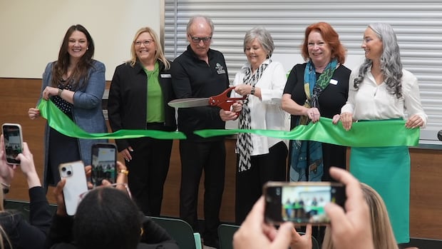 Agape Table, feeding vulnerable in Winnipeg for decades, opens new permanent home
