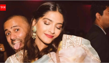 Sonam Kapoor shares RARE family picture with romantic note for Anand Ahuja on their 8th wedding anniversary 'There’s nobody else' |