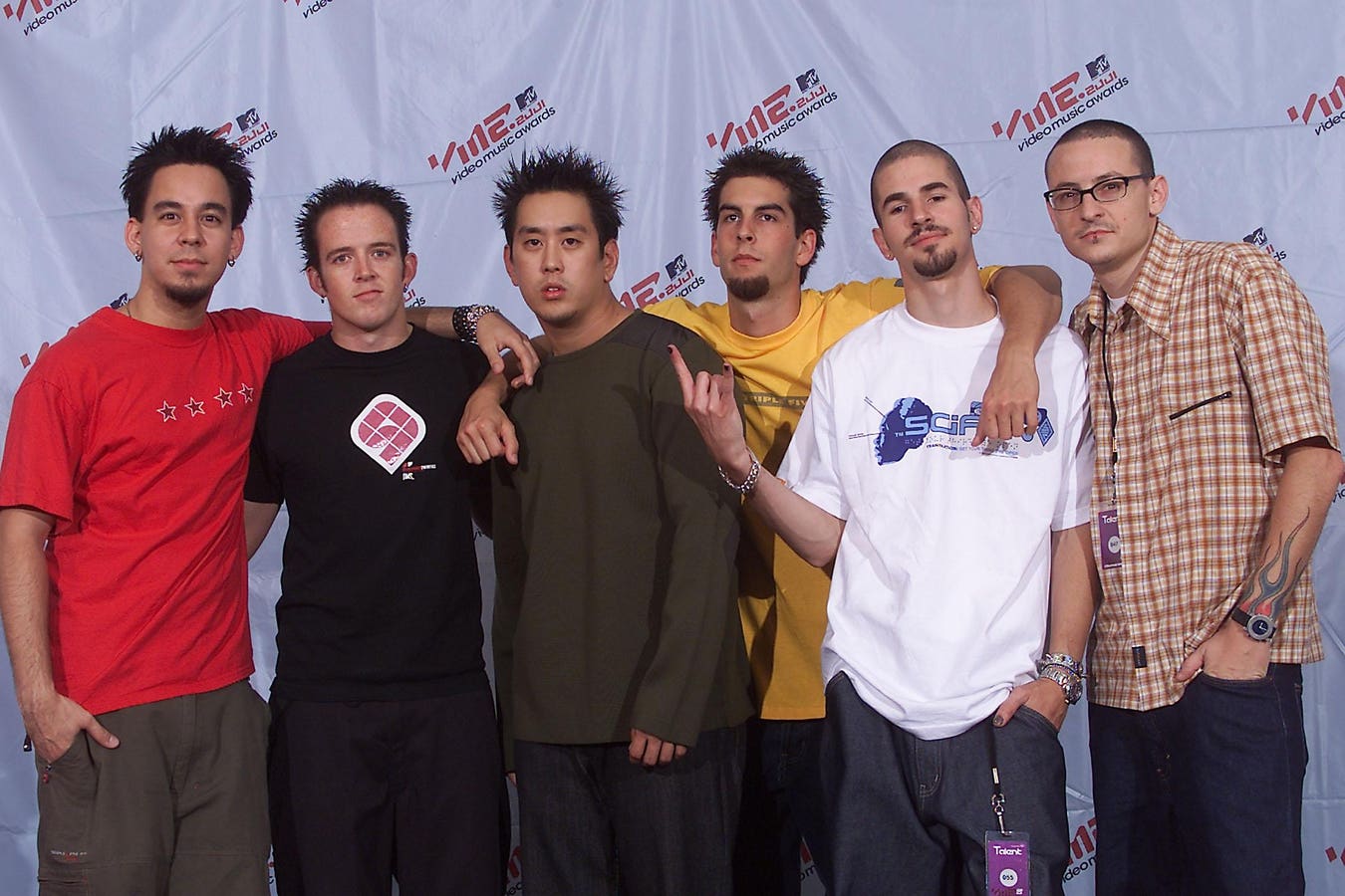 Linkin Park’s Earl-Career Smash Reaches A Decade As A Bestseller