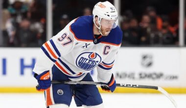 McDavid up for 4th Hart Trophy, MacKinnon and Kucherov also named finalists