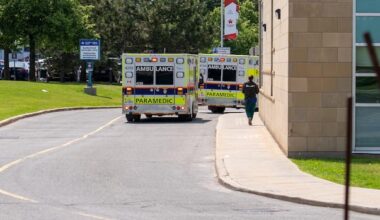 Toddler rescued from Ottawa River, taken to hospital in critical condition: firefighters
