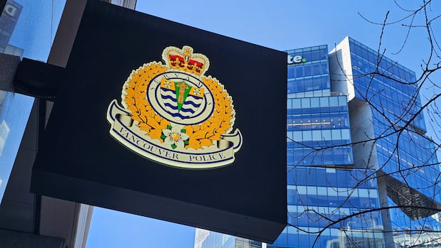 Vancouver police jail guard sentenced to house arrest after assaulting detainees