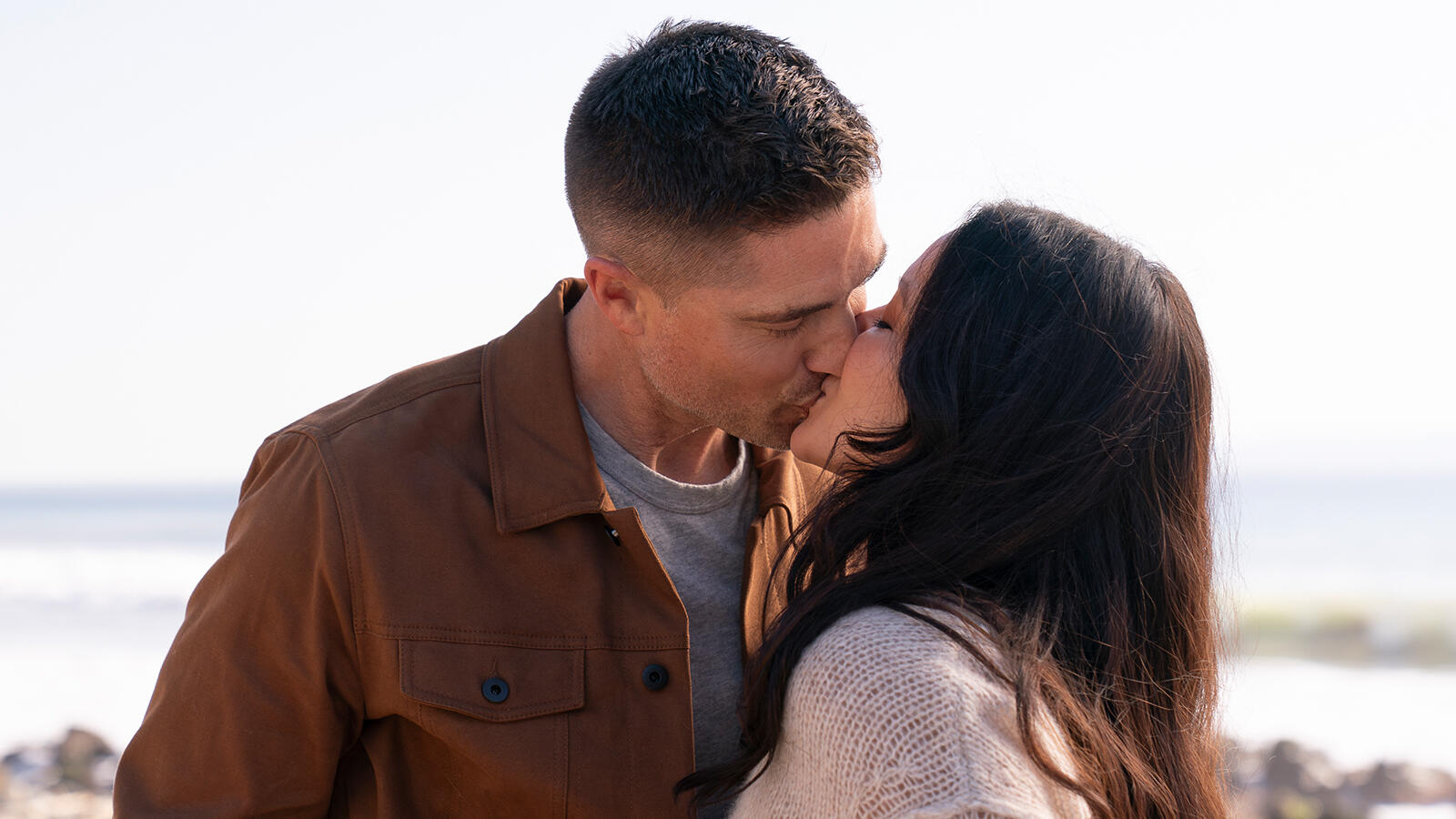 The Rookie: Melissa O'Neil and Eric Winter Discuss Chenford's Big and Scary Finale Moment (Exclusive)