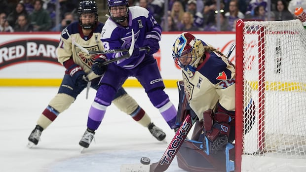 Sidney Morin's 2 goals, Kelly Pannek's empty-netter help Frost beat Victoire 3-1 to force Game 5