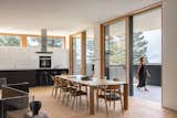 The Outdoor Conversation Pit at This British Columbia Home Will Give You Something to Talk About - Photo 9 of 14 -