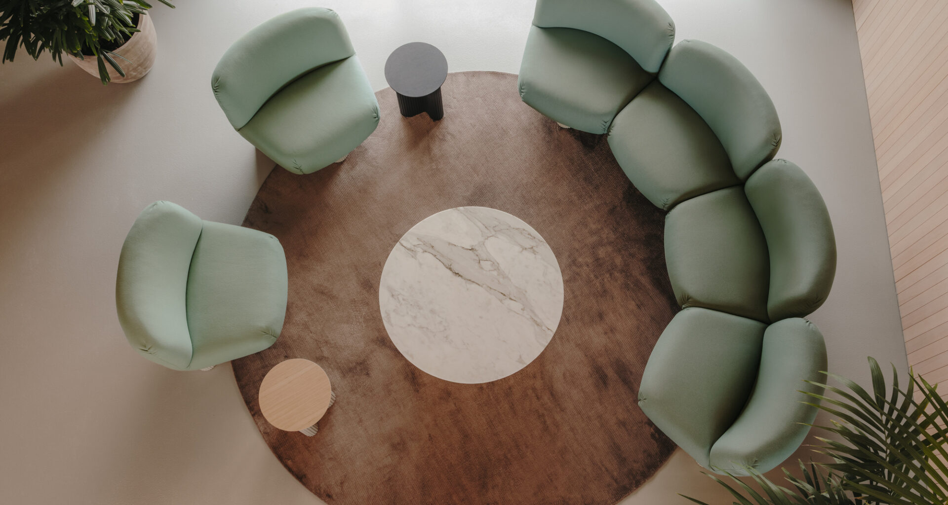 Plastic That Is Not a Plastic: Redefining Circularity in Open-Plan Design