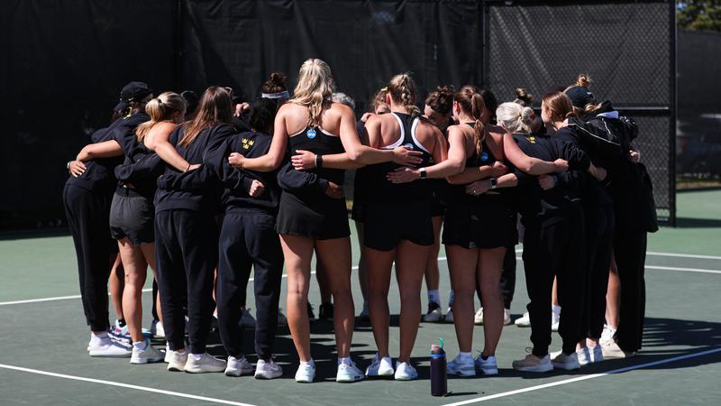 No. 19 Women’s Tennis Falls to No. 2 UChicago in Sweet 16 of NCAA Tournament