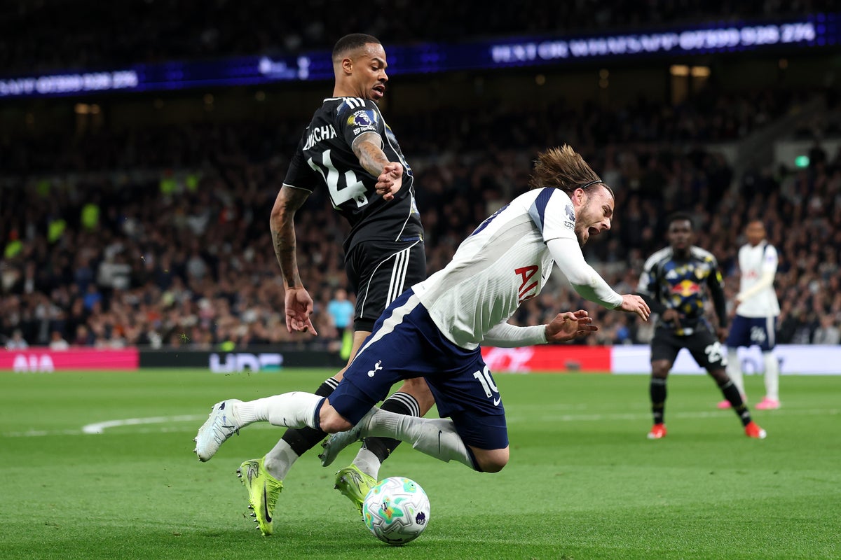 Tottenham v Leeds LIVE: Roberto de Zerbi questions officials two pivotal moments go against Spurs in relegation battle