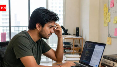 Gen Z pros embrace 'portfolio careers' as side hustles surge