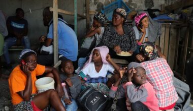 Doctors Without Borders forced to evacuate hospital in Haiti's capital as gang violence ramps up
