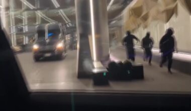 Masked suspects seen running from Toronto condo, $500K in jewellery stolen