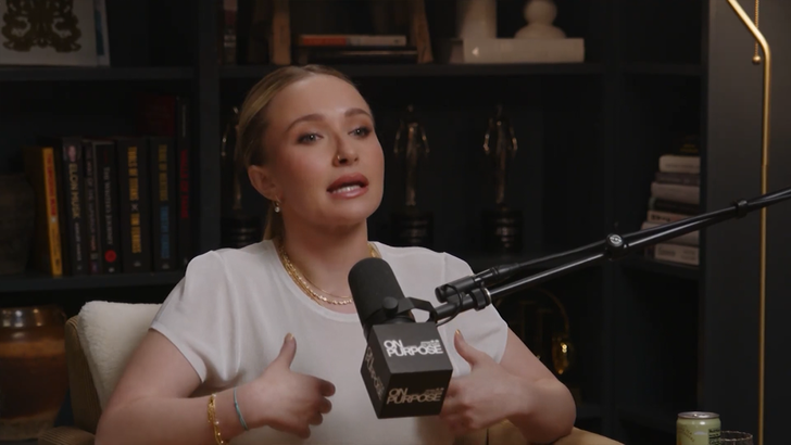 051126 hayden panettiere kal