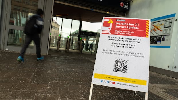 OC Transpo still won't say whether it's paying contractor for suboptimal LRT service
