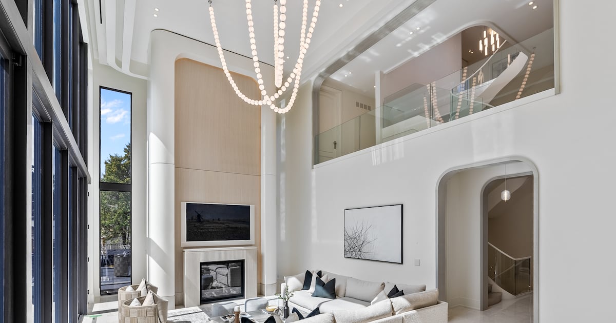 This award-winning property in Toronto has 23-foot-tall windows. It’s up for sale for nearly $15M – CP24