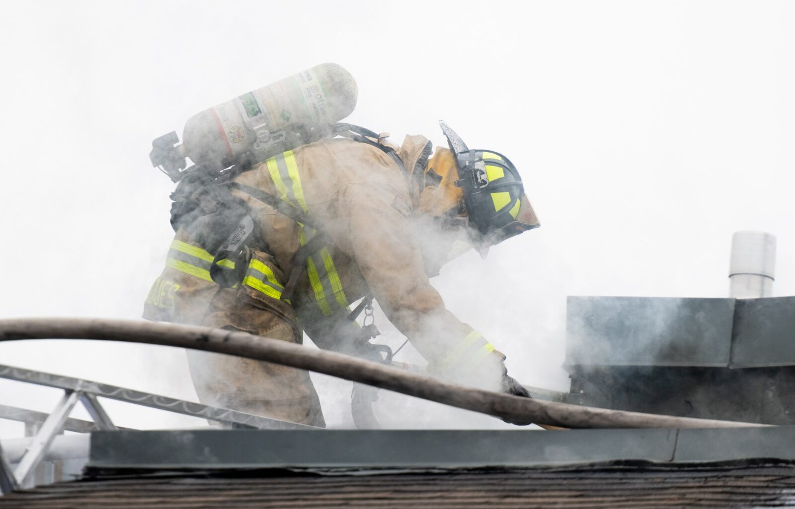 One person dead, 10 displaced in Ottawa townhouse fire – Winnipeg Free Press