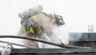 One person dead, 10 displaced in Ottawa townhouse fire – Winnipeg Free Press