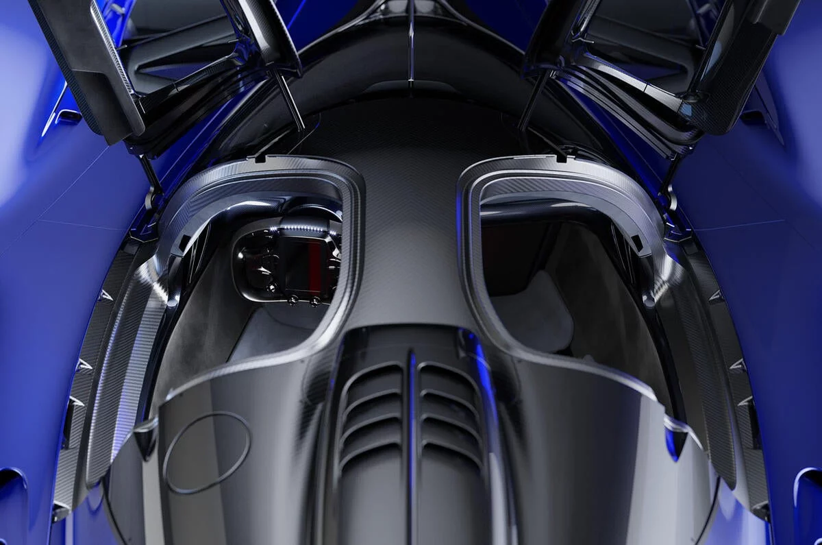The RB17 comes fitted with two front-hinged doors that swing forward