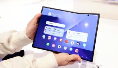 Samsung Targets iPhone Fold With Free Galaxy Z Fold 8 Feature Upgrade