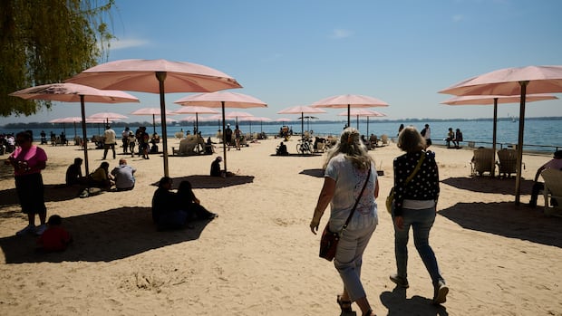 Heat warning issued for parts of the GTA Monday and Tuesday: Environment Canada